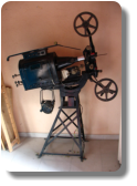 X Un projector amb solera (1930 )